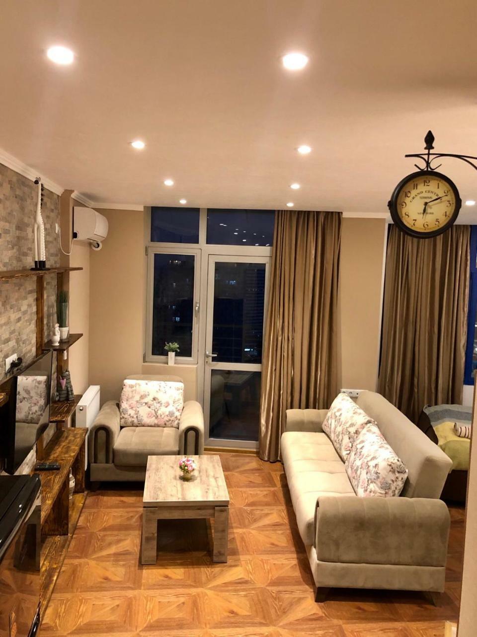 Cozy bright Apartment with amazing sea view Batumi Zewnętrze zdjęcie