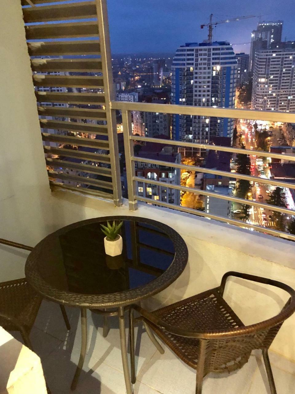 Cozy bright Apartment with amazing sea view Batumi Zewnętrze zdjęcie