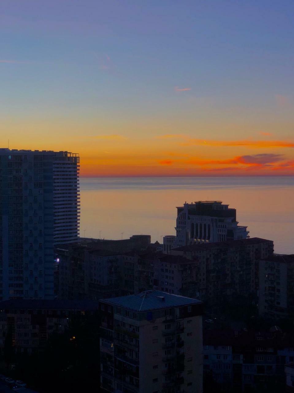 Cozy bright Apartment with amazing sea view Batumi Zewnętrze zdjęcie