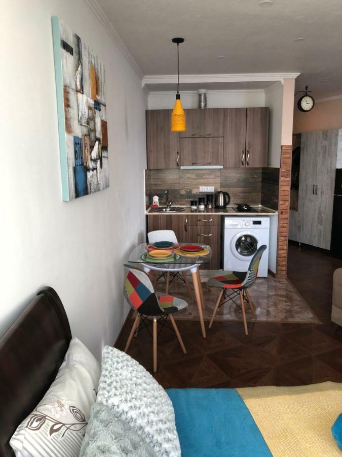 Cozy bright Apartment with amazing sea view Batumi Zewnętrze zdjęcie